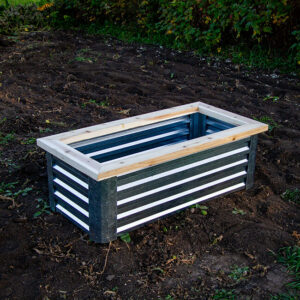 Small Raised Garden Bed 2' x 4' galvanized steel hand-folded handcrafted